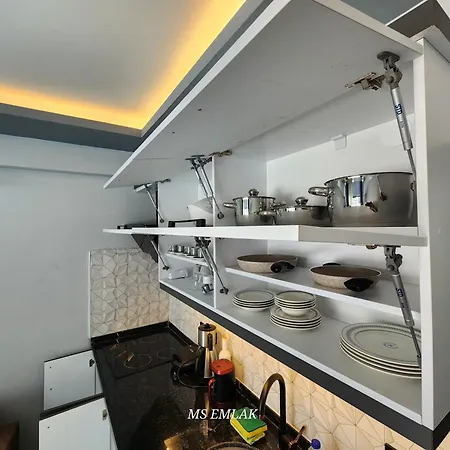 Bluhaus B7 *
