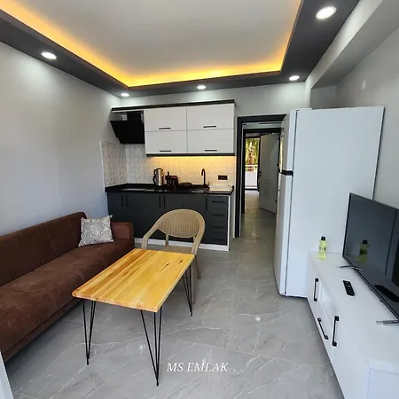 Bluhaus B7 Side