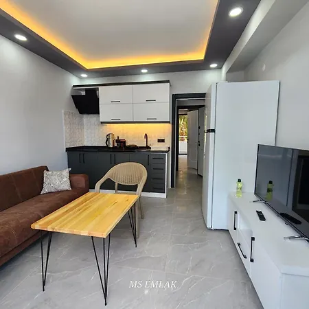 Bluhaus B7 Side